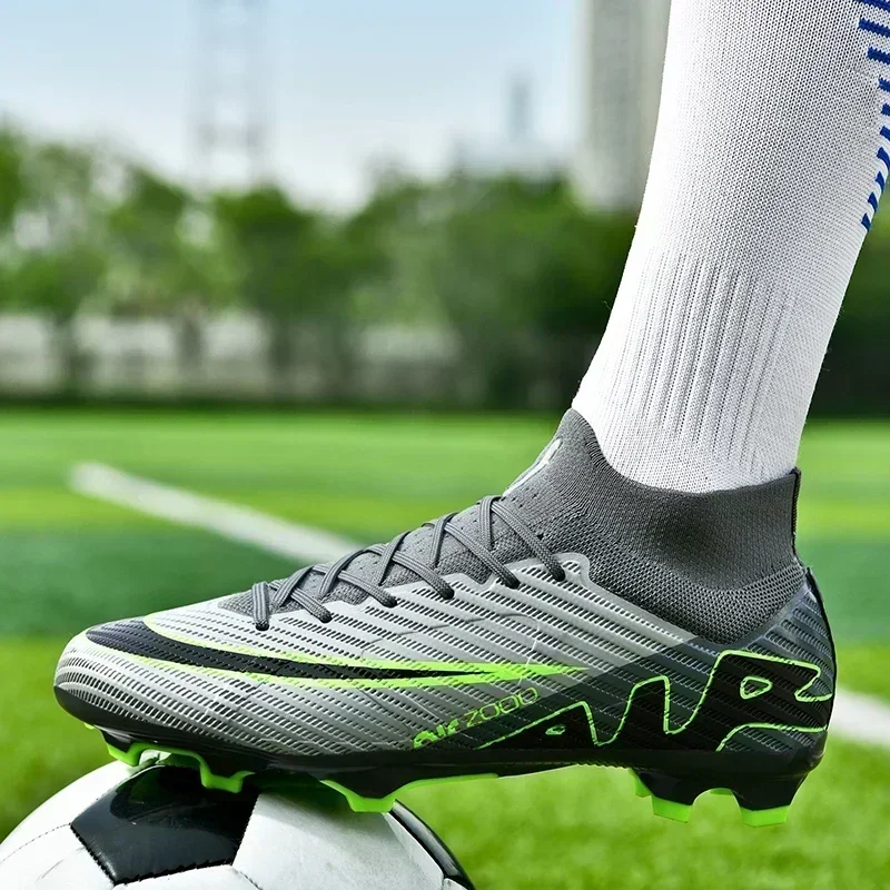 New Men Training Shoes Professional Soccer Shoes Football Boots Soccer Cleats High-quality Ultralight Outdoor Match Non-Slip